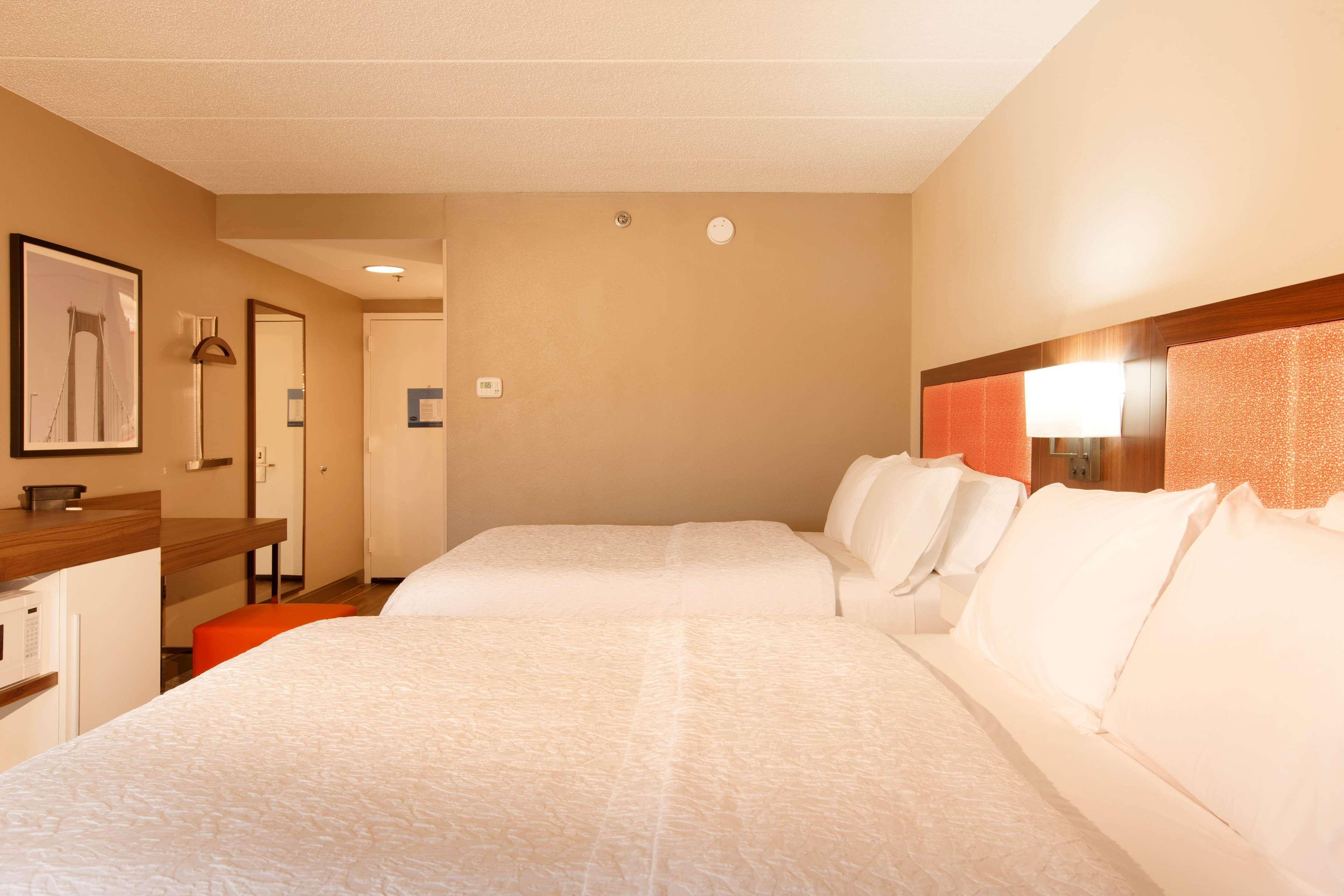 Hampton Inn Pennsville Exterior photo