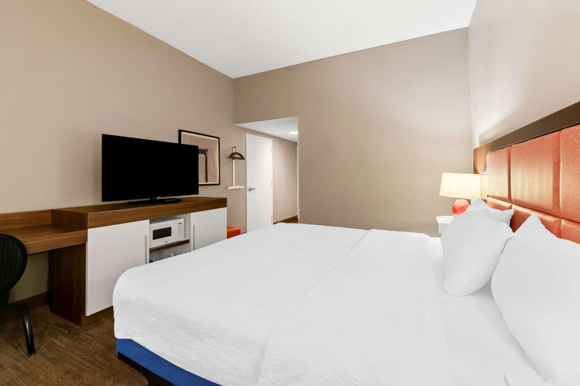 Hampton Inn Pennsville Exterior photo